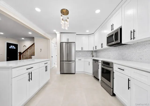 3rd image of 1588 Woodstock St, Hempstead, NY 11003 | MLS# 1021258