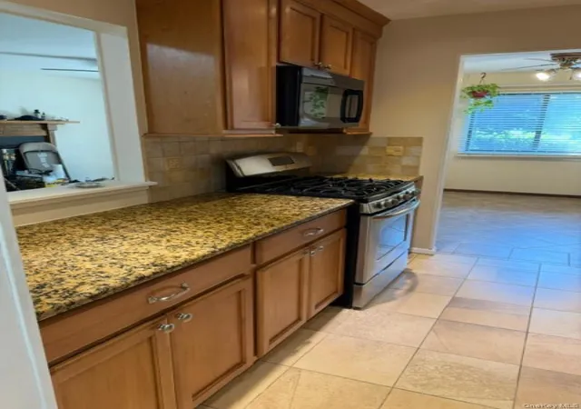 Homes for sale in Clarkstown, NY | 301 Town Hill Rd, Clarkstown, NY 10954 | MLS# 1021287