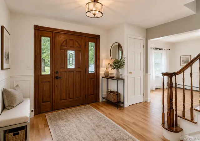 Photo 3 of Single family home for sale at 8 Julia Cir, Brookhaven, NY 11733 | MLS# 1021308 | Listing updated on 2026-09-05