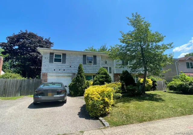 1st image of 110 Greenway Dr S, Oyster Bay, NY 11791 | MLS# 1021323