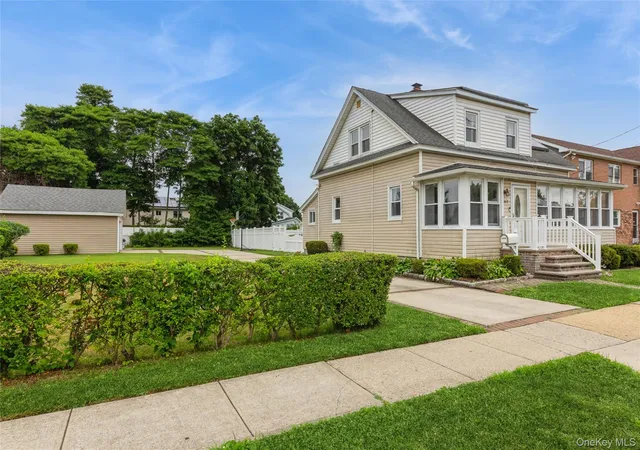 Homes for sale in Hempstead, NY | 469 Chester St, Hempstead, NY 11553 | MLS# 1021337