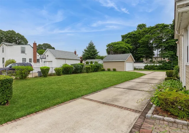 3rd image of 469 Chester St, Hempstead, NY 11553 | MLS# 1021337