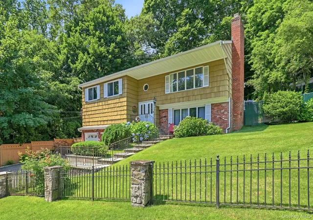 Photo 2 of Single family home for sale at 80 Hickory Hl Dr, Greenburgh, NY 10522 | MLS# 1021341 | Listing updated on 2026-08-24