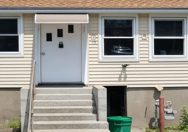 Homes for sale in Haverstraw, NY | 15 Warren Ct, Haverstraw, NY 10927 | MLS# 1021348