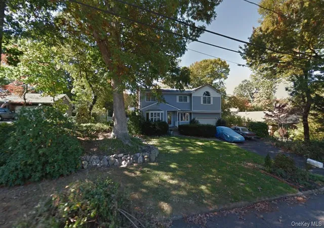 Photo 3 of Manufactured home for sale at 21 Rustic Rd, Brookhaven, NY 11764 | MLS# 1021350 | Listing updated on 2026-07-11