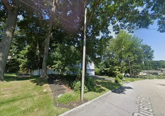 Photo 4 of Manufactured home for sale at 21 Rustic Rd, Brookhaven, NY 11764 | MLS# 1021350 | Listing updated on 2026-07-11