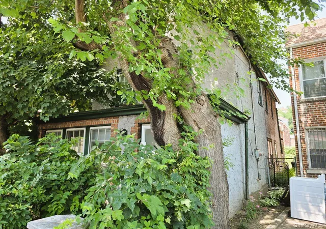 Single family home for sale at 3447 Corlear Ave, New York, NY 10463 | MLS# 1021358