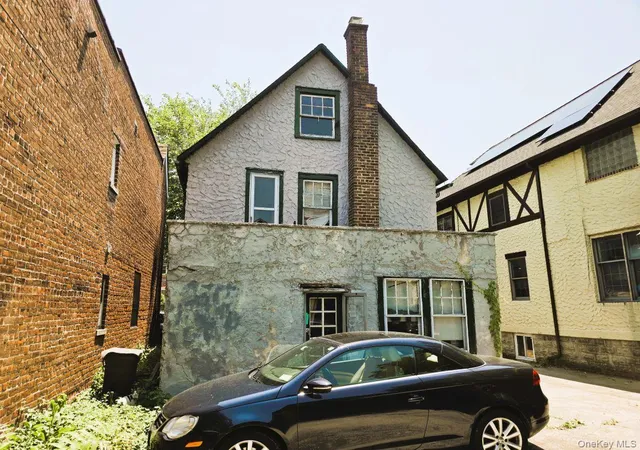 Photo 3 of Single family home for sale at 3447 Corlear Ave, New York, NY 10463 | MLS# 1021358 | Listing updated on 2026-08-23