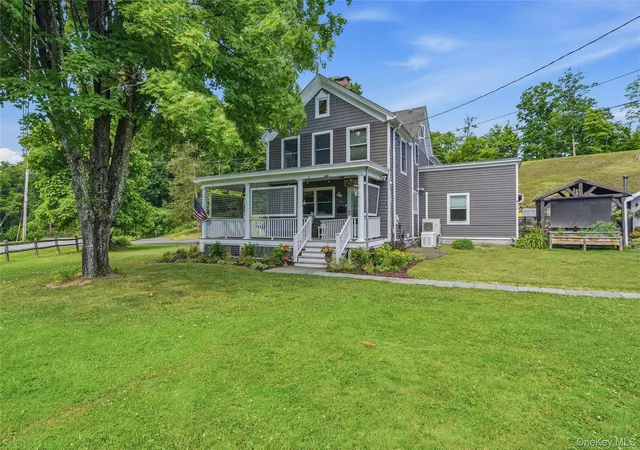 35th image of 28 Railroad Ave, Saugerties, NY 12477 | MLS# 1021359