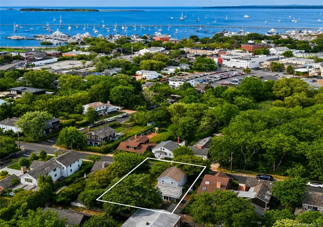 13th image of 51 Garden St, Southampton, NY 11963 | MLS# 1021365