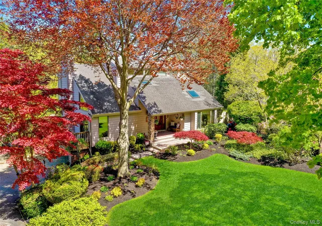 Photo 1 of Sale Pending at 9 Ernest Ct, Smithtown, NY 11754 | MLS# 1021368 | Listing updated on 2026-08-12