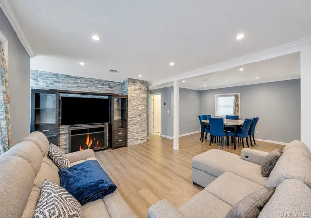 Photo 2 of Sale Pending at 186 W 4th Street, Babylon, NY 11729 | MLS# 1021386 | Listing updated on 2026-07-28