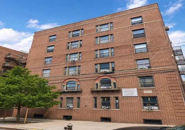 Photo 1 of Condo for sale at 33 38 Parsons Blvd #3D, Flushing, NY 11354 | MLS# 1021402 | Listing updated on 2026-07-03
