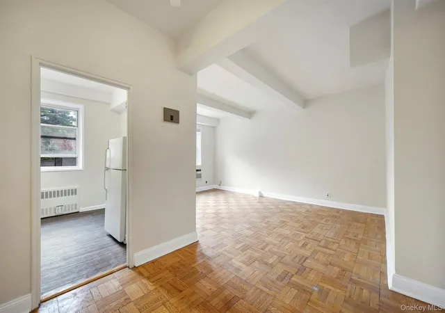 4th image of 4 Sadore Ln #1-O, Yonkers, NY 10710 | MLS# 1021411