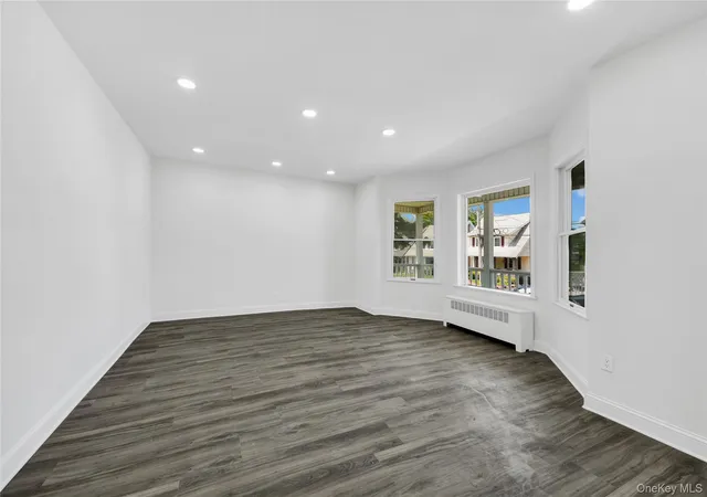 Listing Photo 5 - Condo for sale in building located at 40 Amackassin Ter, Yonkers, NY 10703