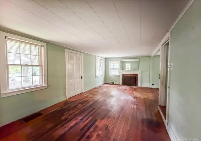 4th image of 126 S Quaker Ln, Hyde Park, NY 12538 | MLS# 1021460