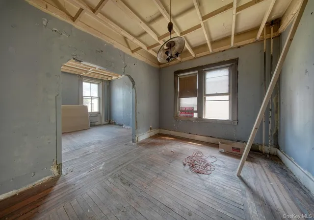 Photo 4 of House for sale at 225 Dubois St, Newburgh, NY 12550 | MLS# 1021464 | Listing updated on 2026-08-24