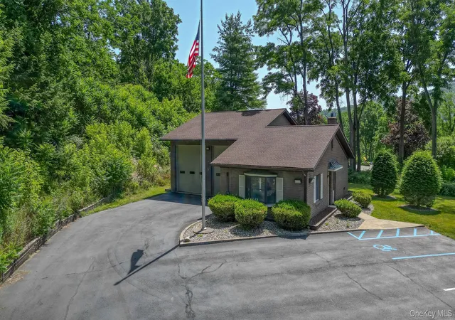 Homes for sale in Fishkill, NY | 501 Cedar Hill Rd, Fishkill, NY 12524 | MLS# 1021467