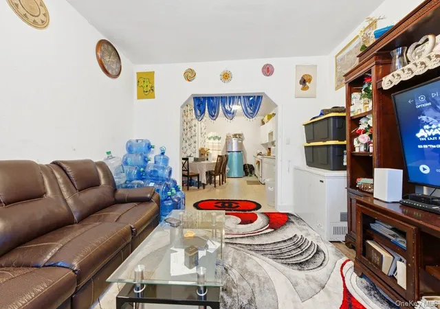 3rd image of 3159 Villa Ave, New York, NY 10468 | MLS# 1021472