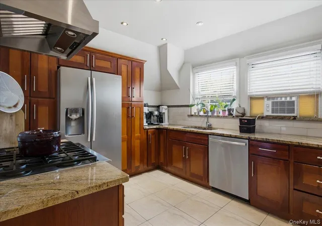 Photo 2 of Condo for sale at 13 Campus Pl #SL, Greenburgh, NY 10583 | MLS# 1021477 | Listing updated on 2026-09-03