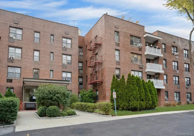 Condo for sale at 1 Remsen Rd #1F, Yonkers, NY 10710 | MLS# 1021483