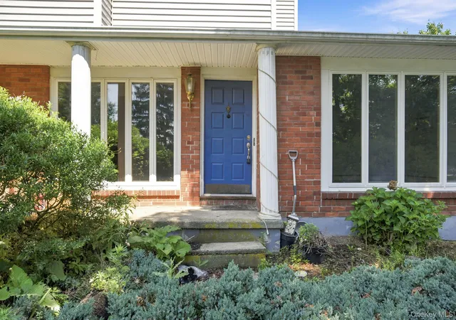 Photo 3 of Sale Pending at 91 Ridge Rd, Marlboro, NY 12542 | MLS# 1021503 | Listing updated on 2026-08-14