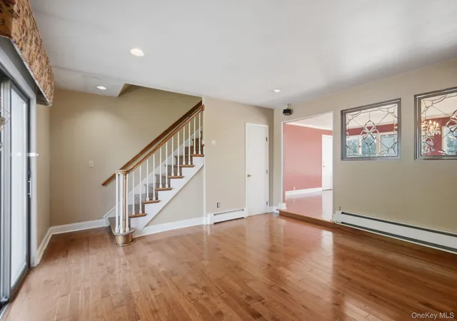 Photo 3 of Sale Pending at 91 Ridge Rd, Marlboro, NY 12542 | MLS# 1021503 | Listing updated on 2026-08-14