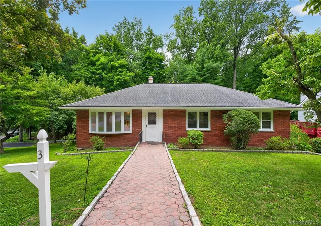 Photo 1 of Single family home for sale at 3 Greenwood Ln, Greenburgh, NY 10607 | MLS# 1021512 | Listing updated on 2026-08-22