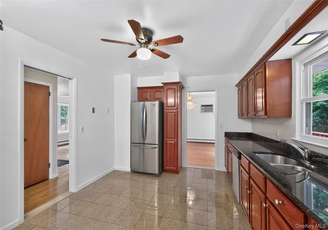 Photo 3 of Single family home for sale at 3 Greenwood Ln, Greenburgh, NY 10607 | MLS# 1021512 | Listing updated on 2026-08-22
