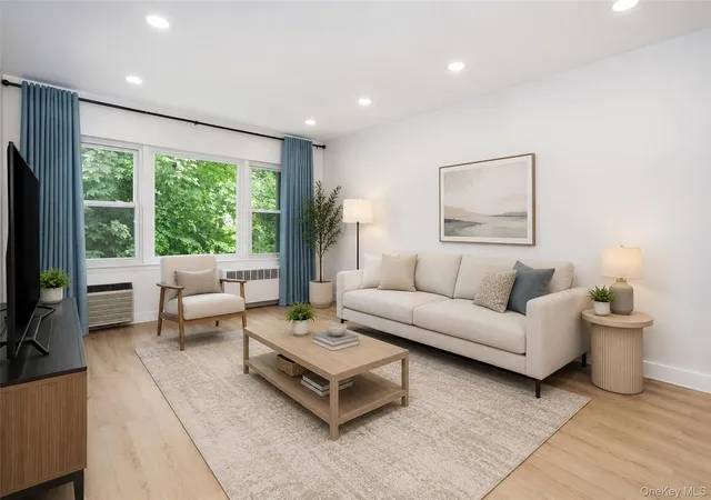 Homes for sale in New Rochelle, NY | 643 Pelham Rd #4D, New Rochelle, NY 10805 | MLS# 1021533