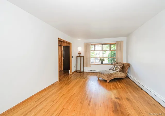 3rd image of 74 Highview Ave, New York, NY 10301 | MLS# 1021535