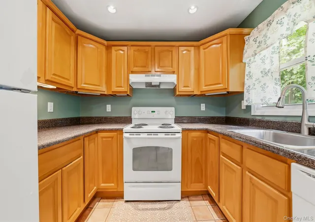 4th image of 44 Cooper Rd, Warwick (town), NY 10950 | MLS# 1021537