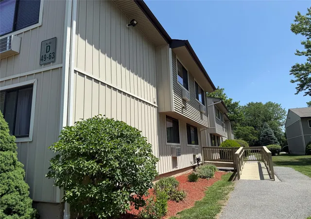 Homes for sale in Patterson, NY | 53 Patterson Village Ct, Patterson, NY 12563 | MLS# 1021538