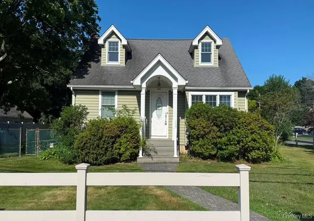 1st image of 481 Atlantic St, East Northport, NY 11731 | MLS# 1021561