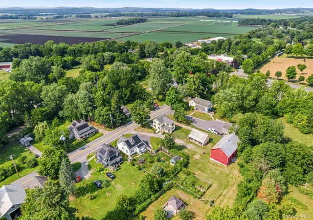 Homes for sale in Warwick (town), NY | 54 Pulaski Hwy, Warwick (town), NY 10969 | MLS# 1021566