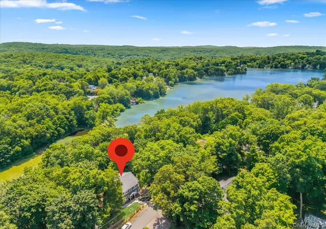 2nd image of 361 Lake Dr, Putnam Valley, NY 10537 | MLS# 1021571