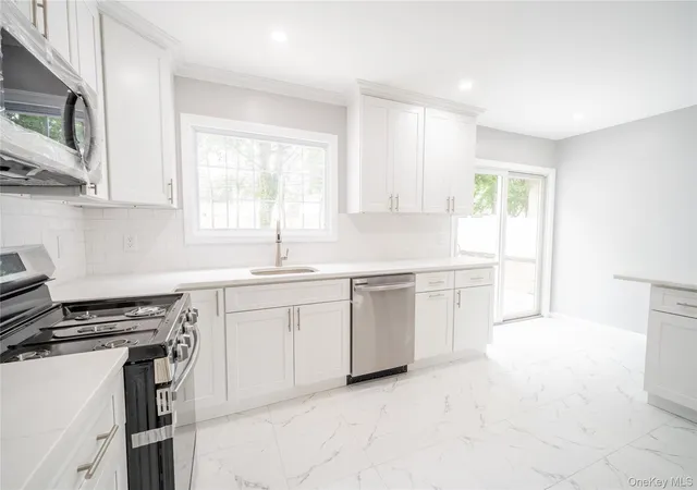 Homes for sale in Brookhaven, NY | 11 Berry Ln, Brookhaven, NY 11720 | MLS# 1021577