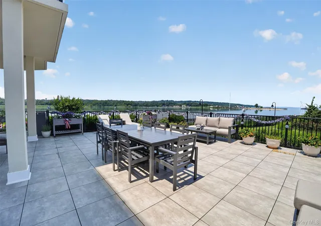 3rd image of 10 Shore Rd #101, Glenwood Landing, NY 11547 | MLS# 1021582