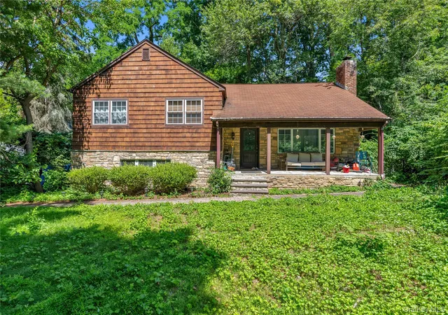 1st image of 21 Laurel Ave, Sea Cliff, NY 11579 | MLS# 1021621