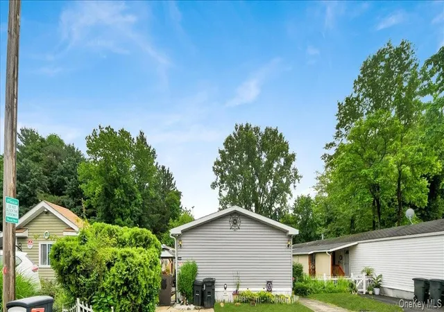 Homes for sale in Clarkstown, NY | 6 Hopf, Clarkstown, NY 10954 | MLS# 1021628