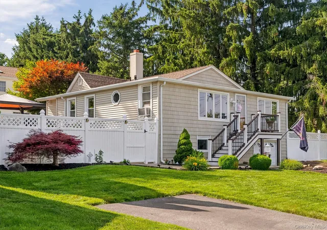 3rd image of 126 S Harrison Ave, Clarkstown, NY 10920 | MLS# 1021636