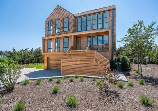 Homes for sale in Southampton, NY | 9 E Division St, Southampton, NY 11978 | MLS# 1021659