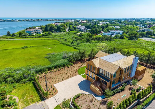 Homes for sale in Southampton, NY | 9 E Division St, Southampton, NY 11978 | MLS# 1021659