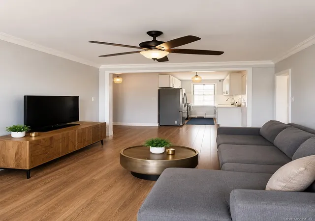 3rd image of 141-03 Union Turnpike, Queens, NY 11367