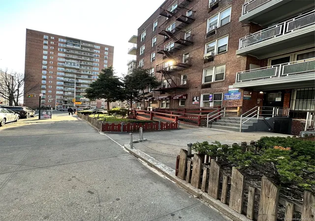 12th image of 43 43 Kissena Blvd #509, Flushing, NY 11355 | MLS# 1021672