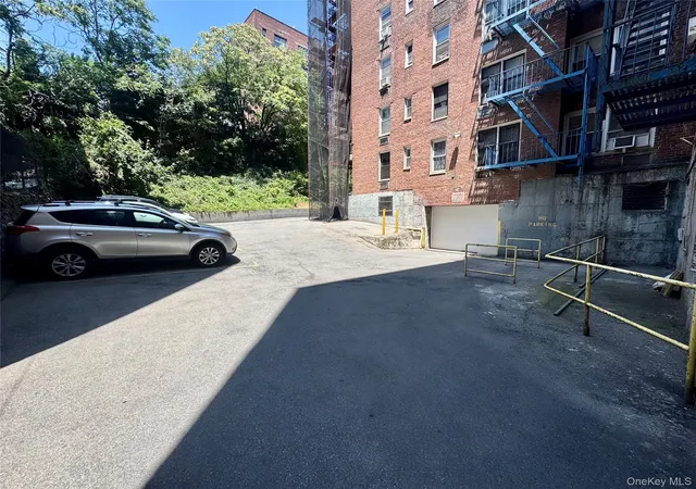 9th image of 2661 Marion Ave #2D, New York, NY 10458 | MLS# 1021692
