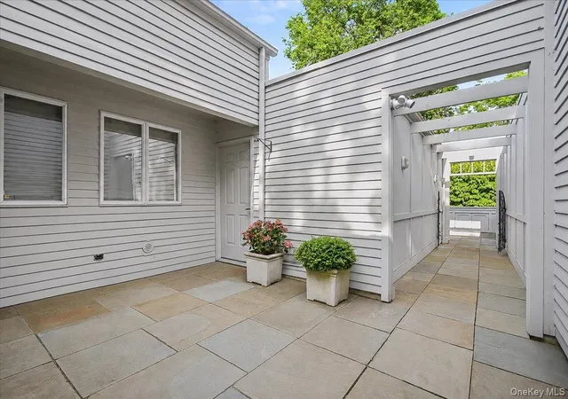 Photo 3 of Single family home for sale at 32 Beechwood Way, Ossining, NY 10510 | MLS# 1021711 | Listing updated on 2026-09-02