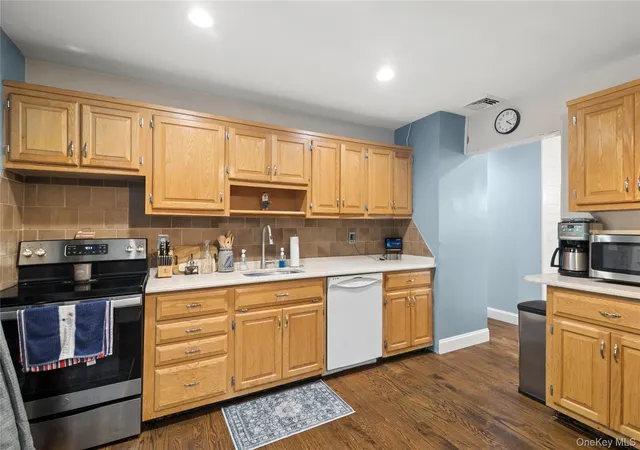 Homes for sale in Brookhaven, NY | 20 Cottage Dr, Brookhaven, NY 11738 | MLS# 1021712