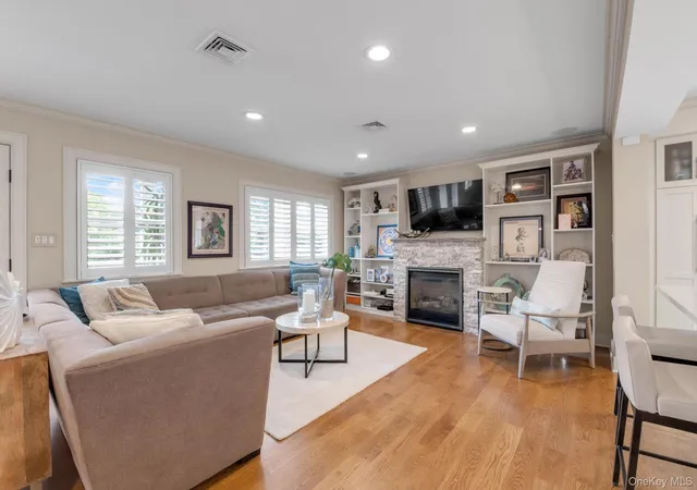5th image of 625 W Walnut St, Long Beach, NY 11561 | MLS# 1021715