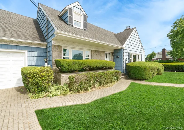Homes for sale in Oyster Bay, NY | 23 Spruce St, Oyster Bay, NY 11735 | MLS# 1021728